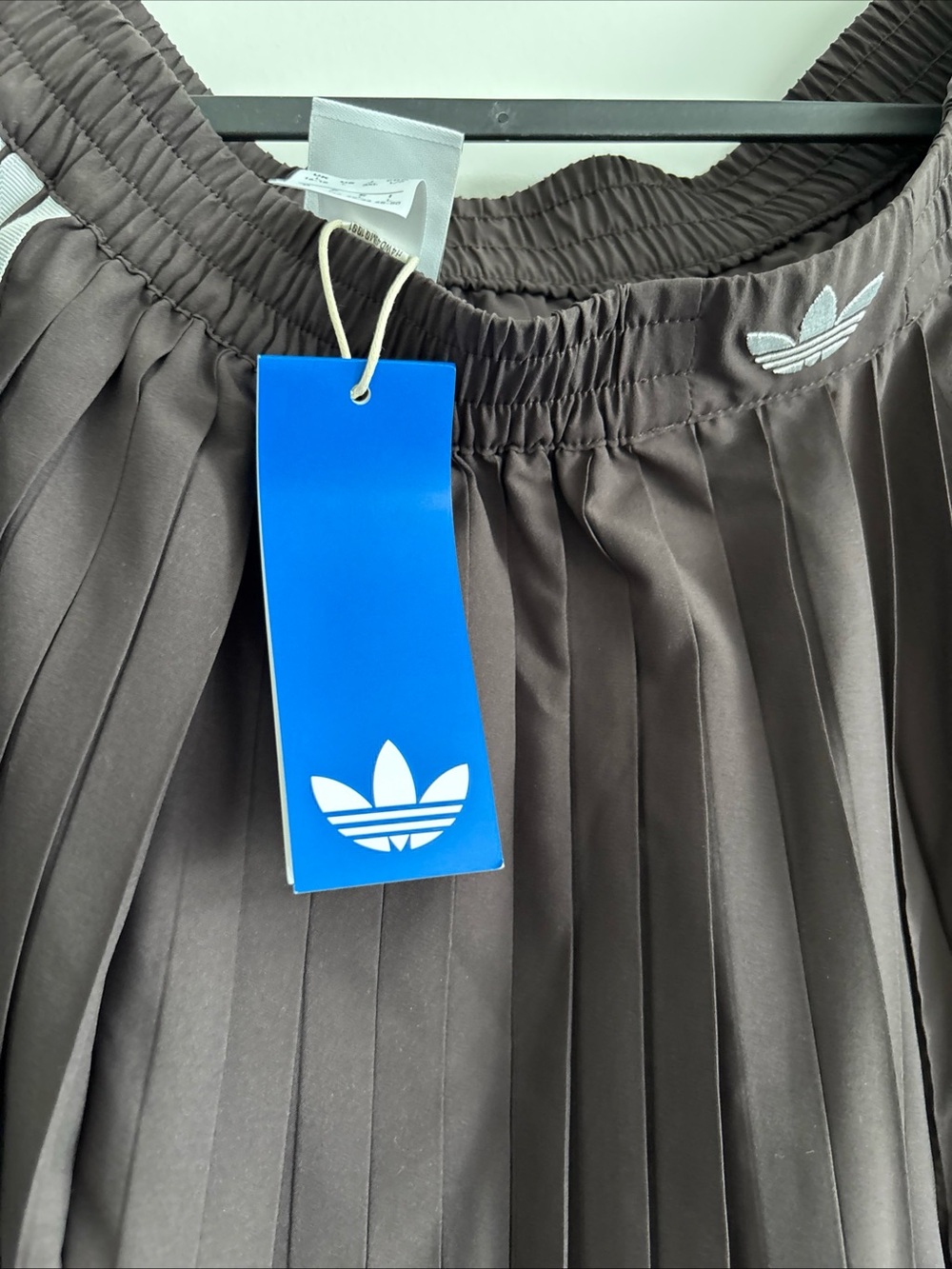 Adidas palazzo pants dark brown - Picture 3 of 6